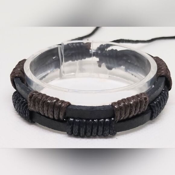 Men's leather bracelet layered black new e45 - Picture 1 of 1
